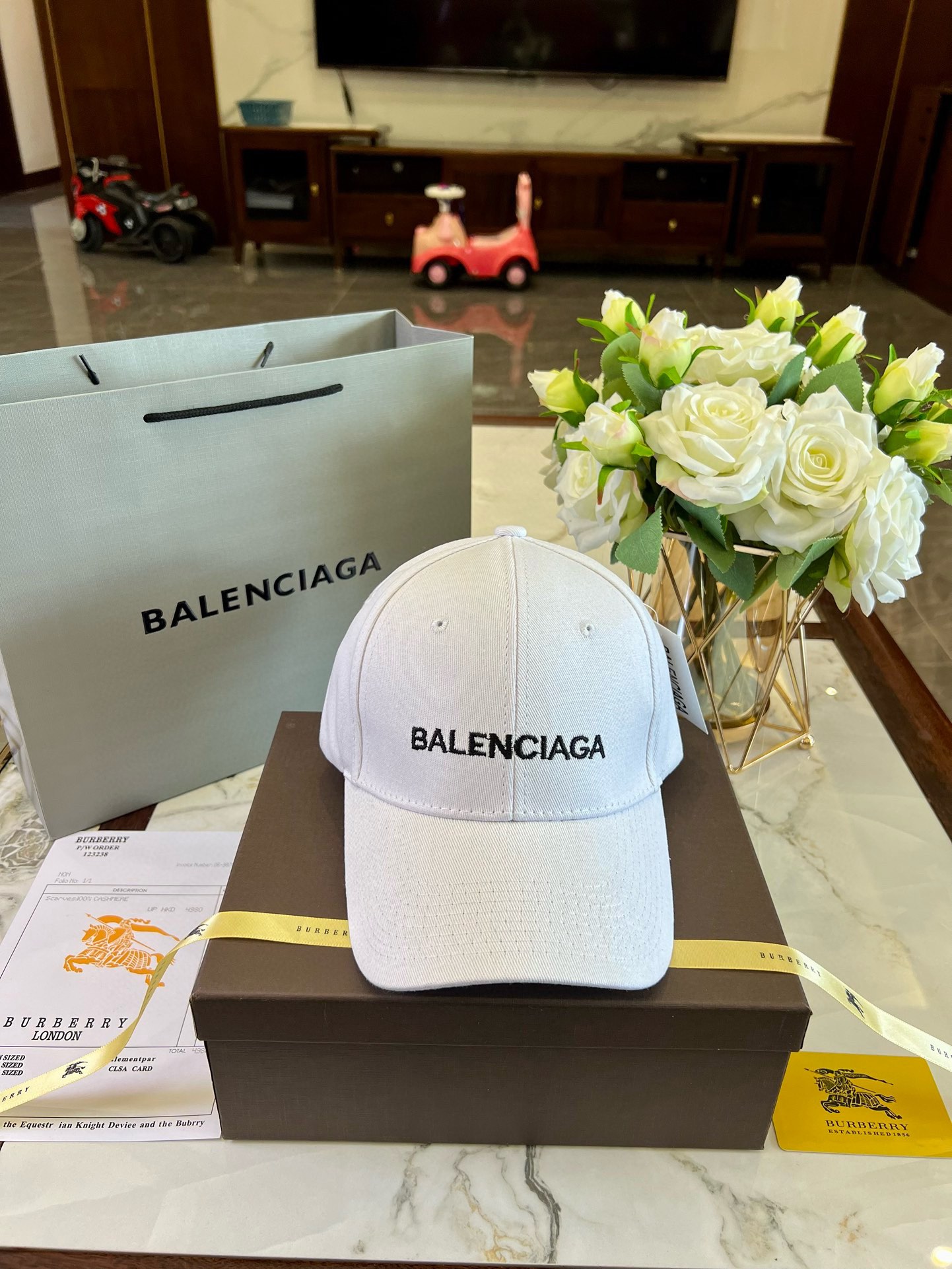 balenciaga  hat model 02